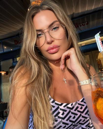 Anastasia Skyline photo 39200