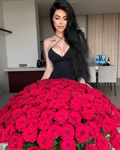 Michelle photo 39270