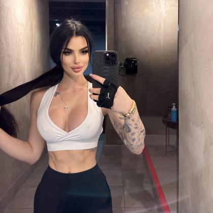 Michelle photo 39293