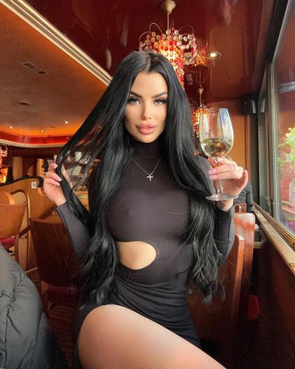 Michelle photo 39309