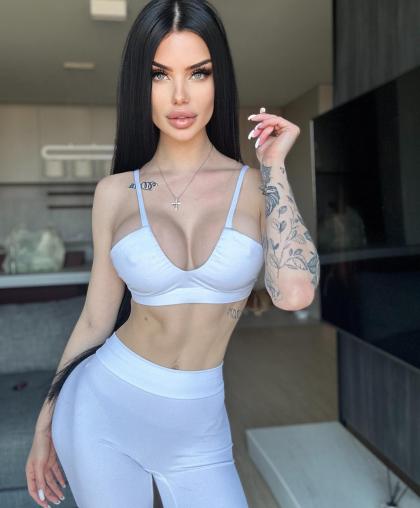 Michelle photo 39318