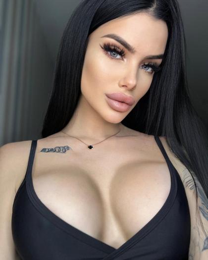 Michelle photo 39326