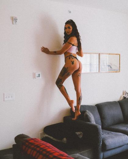 Emily June photo 49977