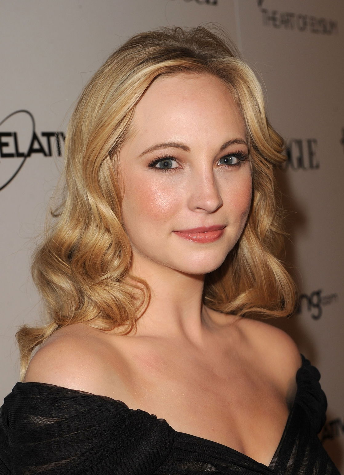 Candice Accola #163427