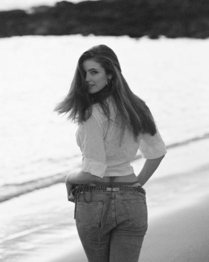 Emily Grace photo 39581