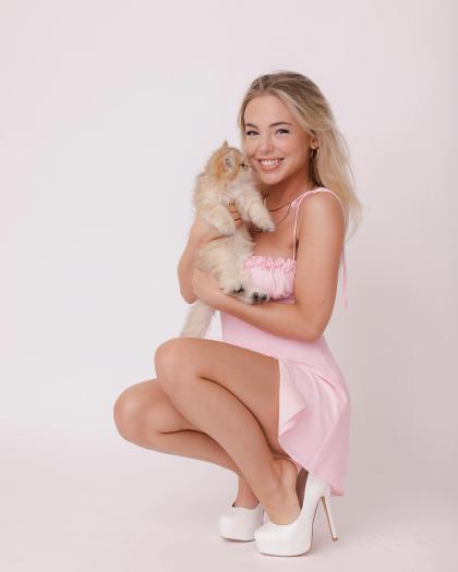 Emma Sophia Kotos photo 39693