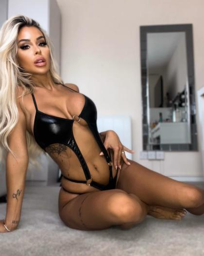 Amber Brown photo 167067