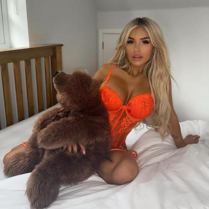 Amber Brown photo 167068