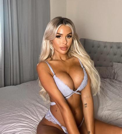 Amber Brown photo 167089