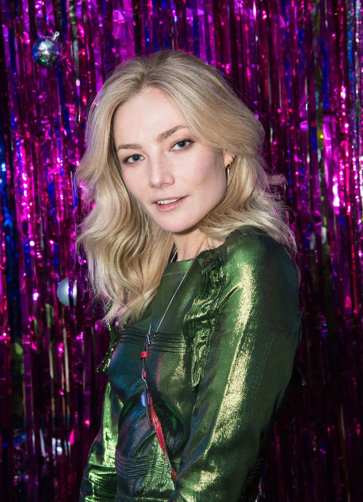 Clara Paget #168723