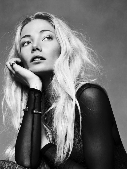 Clara Paget #168726