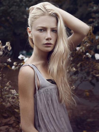 Clara Paget photo 168715