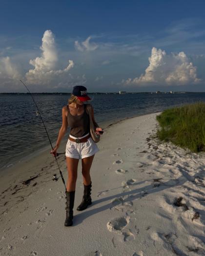 Madeline Hope photo 169000