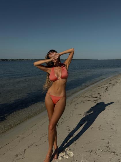 Madeline Hope photo 169005