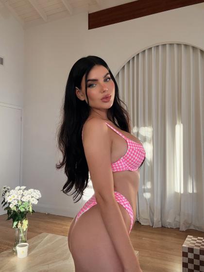 Nicole Thorne photo 169990