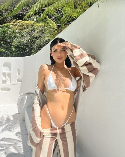 Nicole Thorne photo 170033