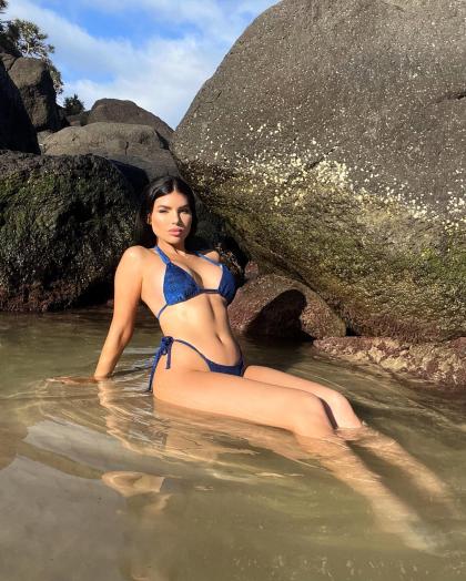 Nicole Thorne photo 170105