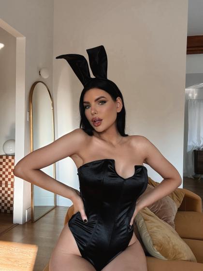 Nicole Thorne photo 170130