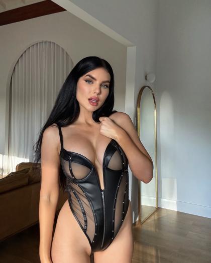 Nicole Thorne photo 170147