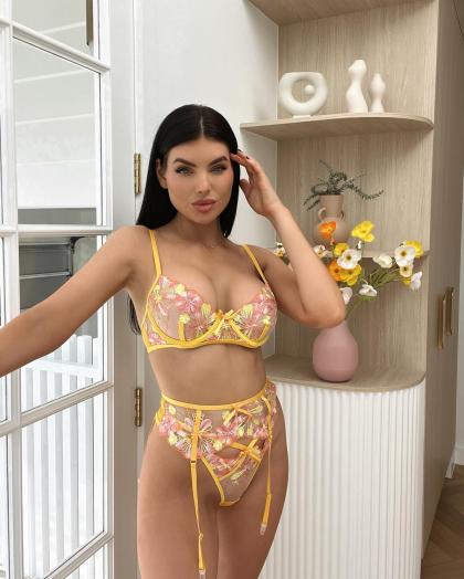 Nicole Thorne photo 170161