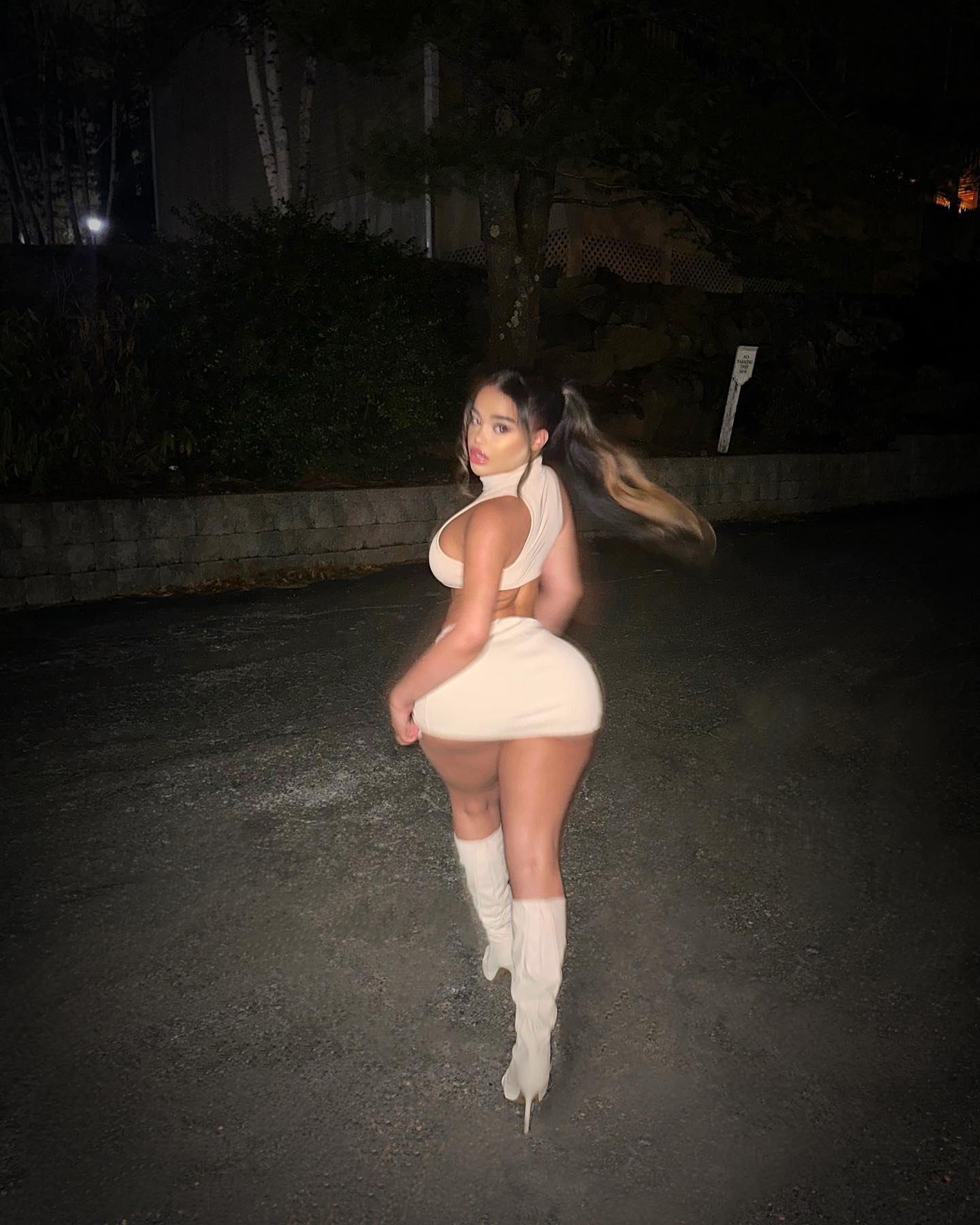 Giselle Lynette #170613