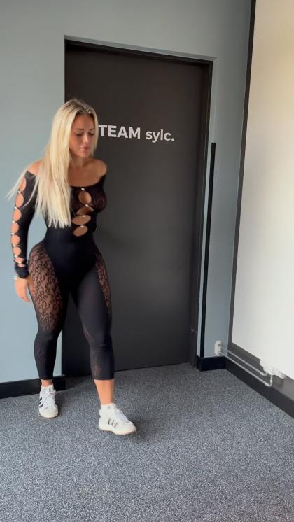 Jolie Becker photo 11177