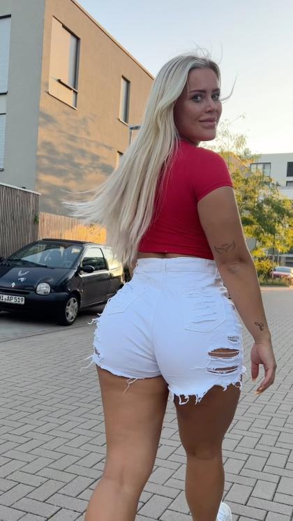 Jolie Becker