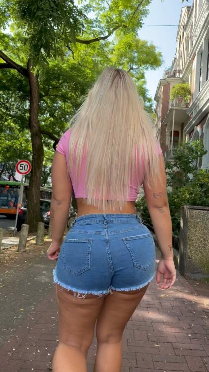 Jolie Becker