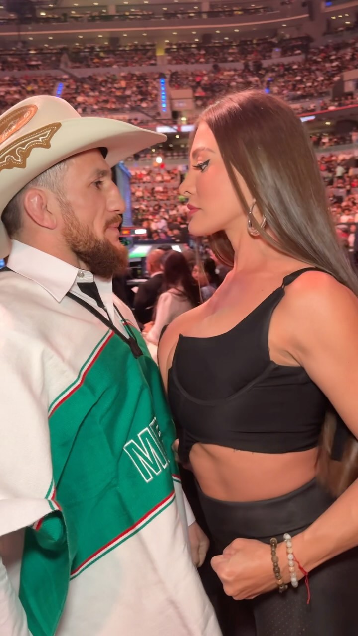 Francia James #11419