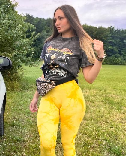 Carinnha White photo 174089