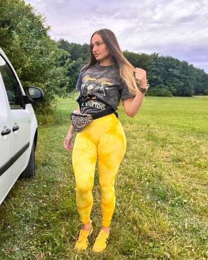 Carinnha White photo 174091