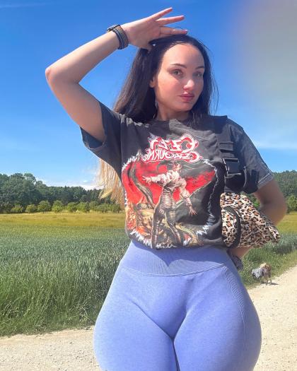 Carinnha White photo 174119