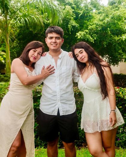 Angela Espinosa photo 174734