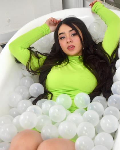 Angela Espinosa photo 174795