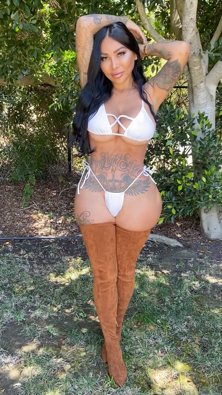 Brittanya Razavi #11545