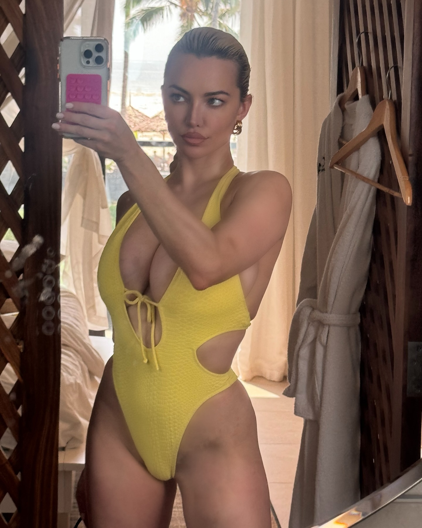 Lindsey Pelas #175471