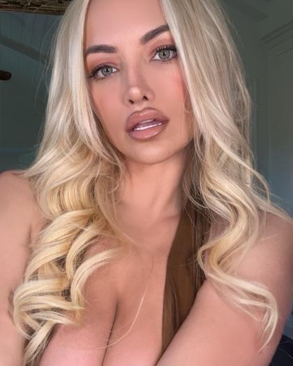 Lindsey Pelas photo 175425