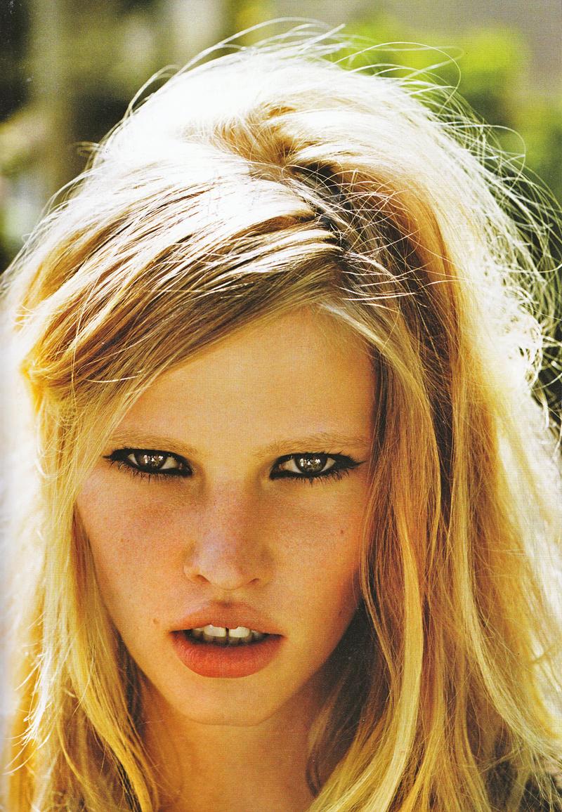 Lara Stone #176523