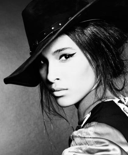 Cindy Bruna photo 179037