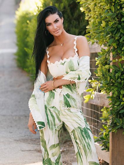 Katelyn Runck photo 180905