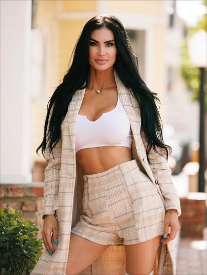 Katelyn Runck photo 180963