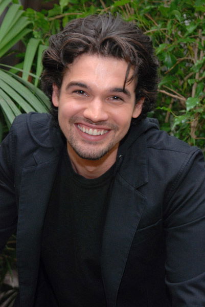 Steven Strait #182431
