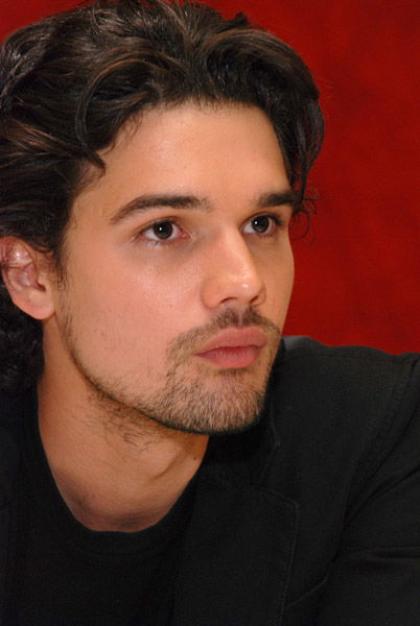 Steven Strait