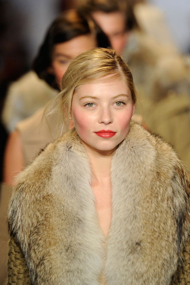 Vika Falileeva #182601