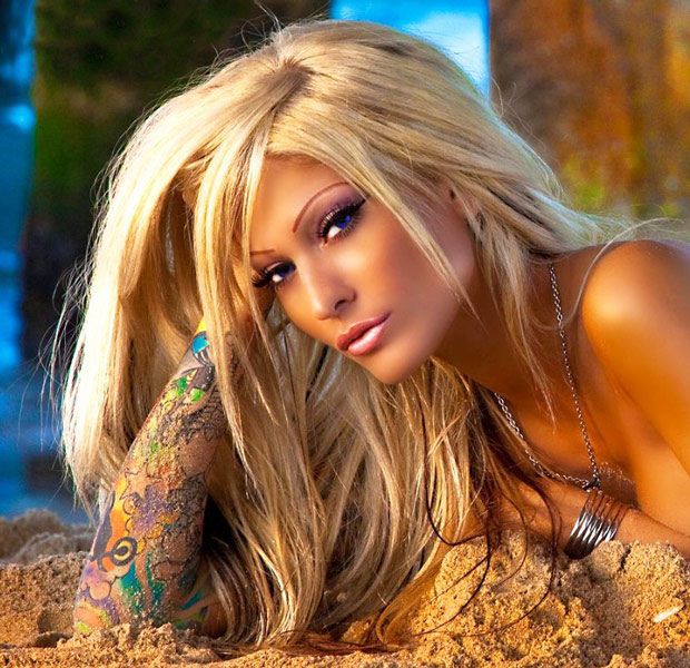 Esther Hanuka #183804