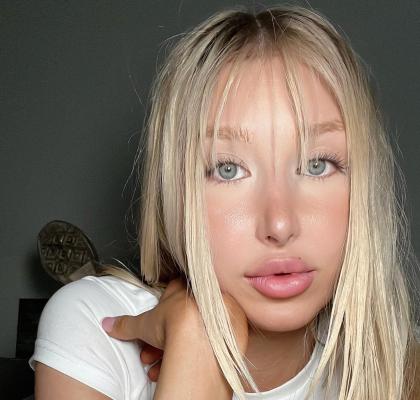 Amanda Toy photo 12628