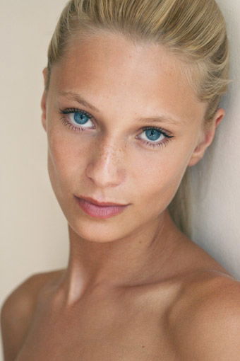 Anouk Van Kleef #183973