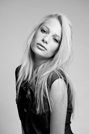 Anouk Van Kleef #183991