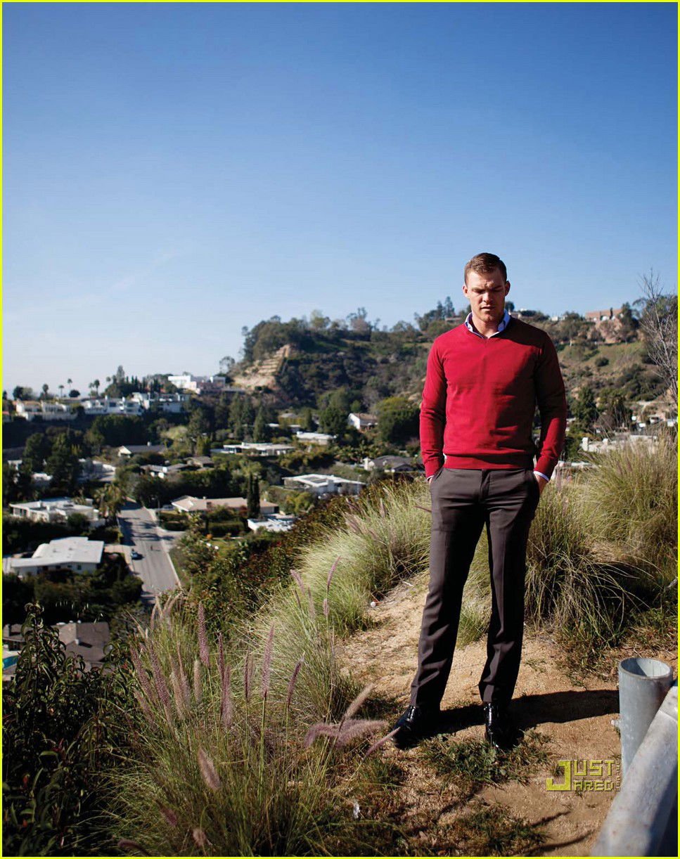 Alan Ritchson #184277