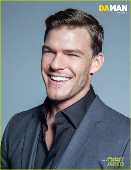 Alan Ritchson